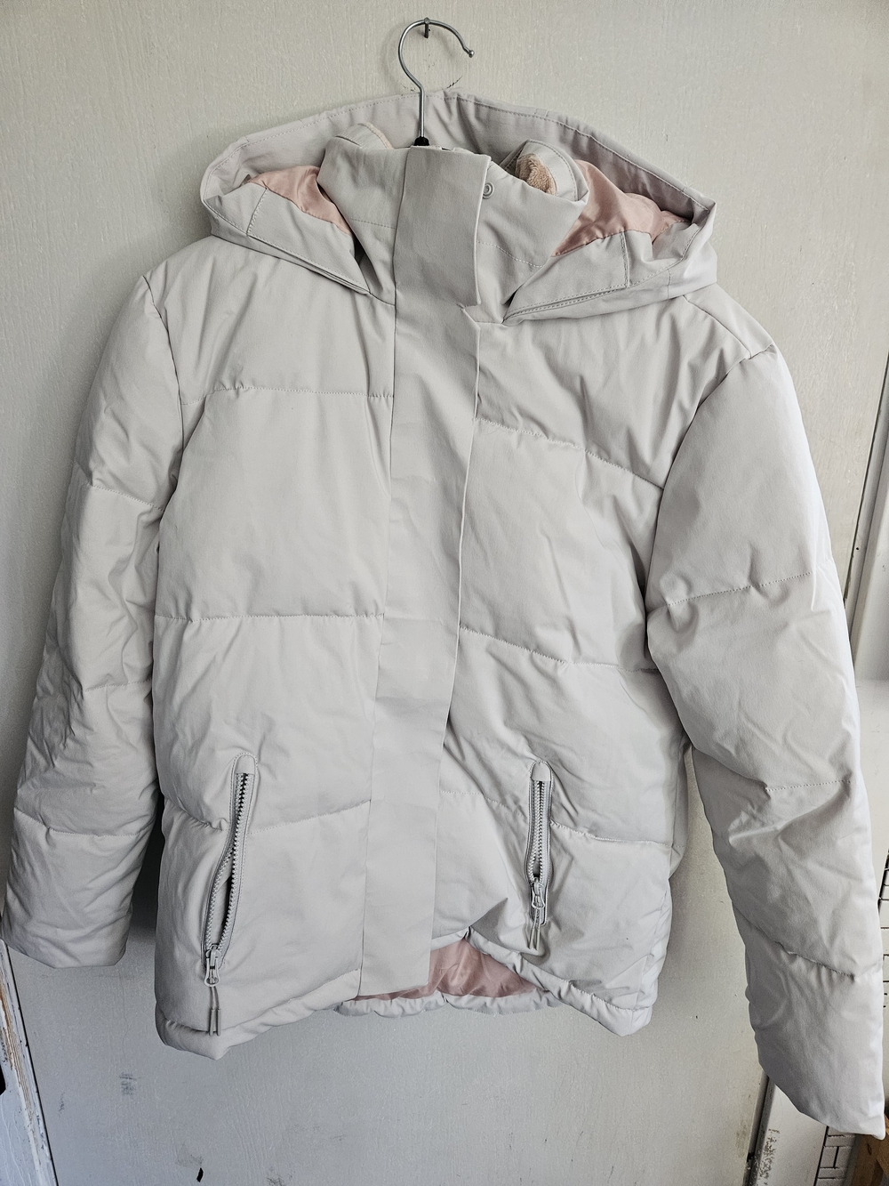 Champion Women's Light Gray Hooded Puffer with Pink Lining